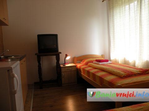 Apartmani Pink