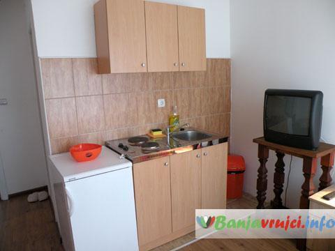 Apartmani Pink